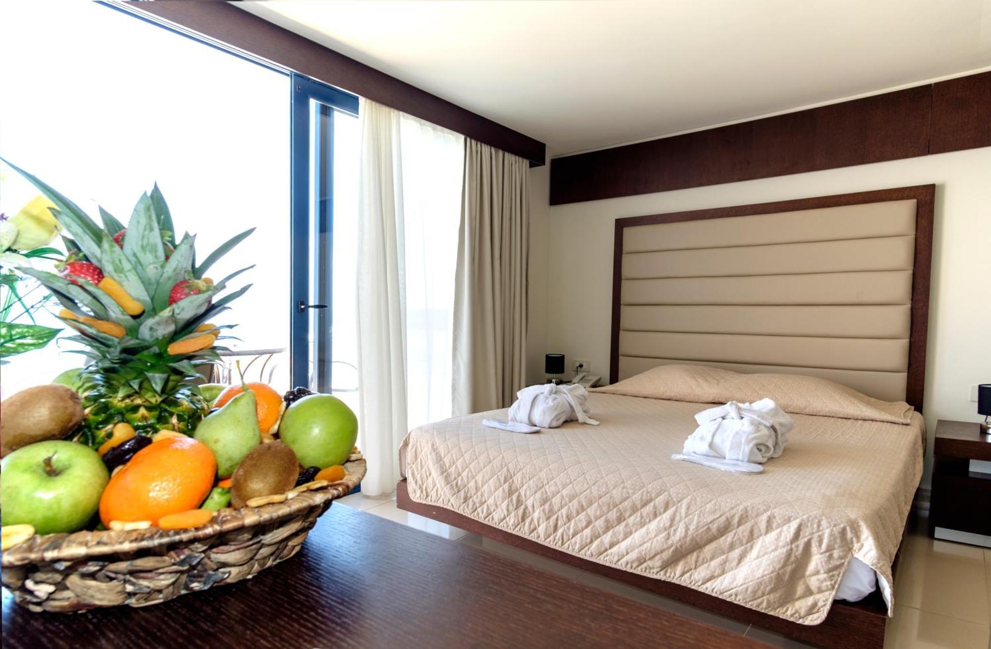 Galini Sea View Hotel Agia Marina Exterior foto